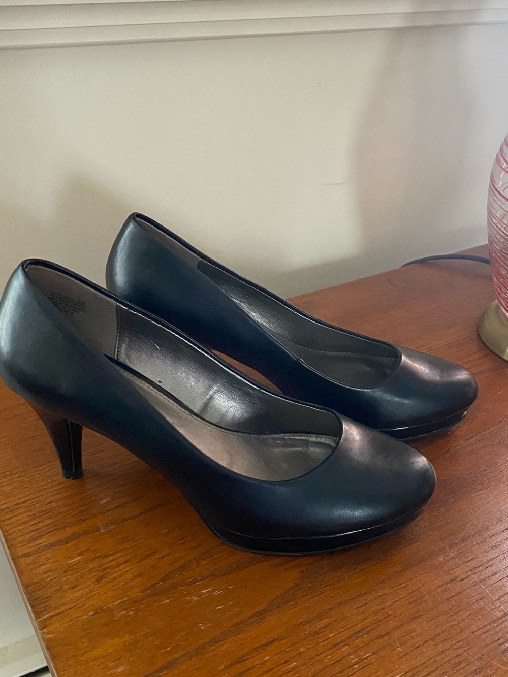 Bandolino Classic Black heels